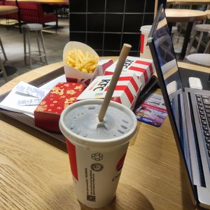 337p欧美日本超大胆艺术裸
